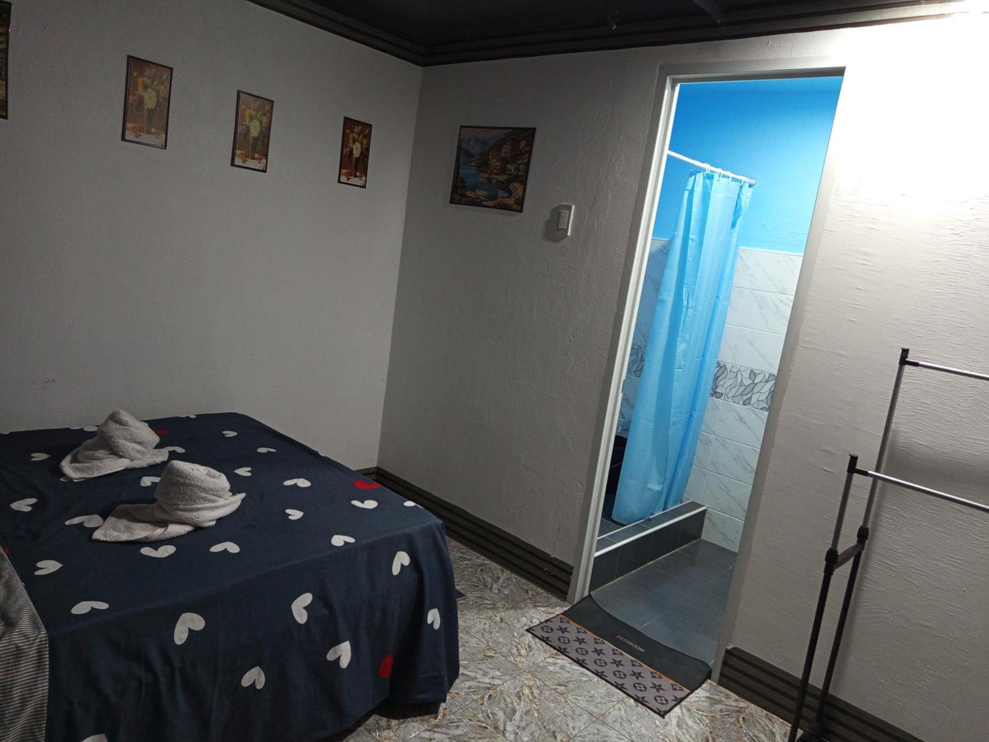 Sarah'S Garden Bnb & Spa Acomodação com café da manhã Clarin  Exterior foto